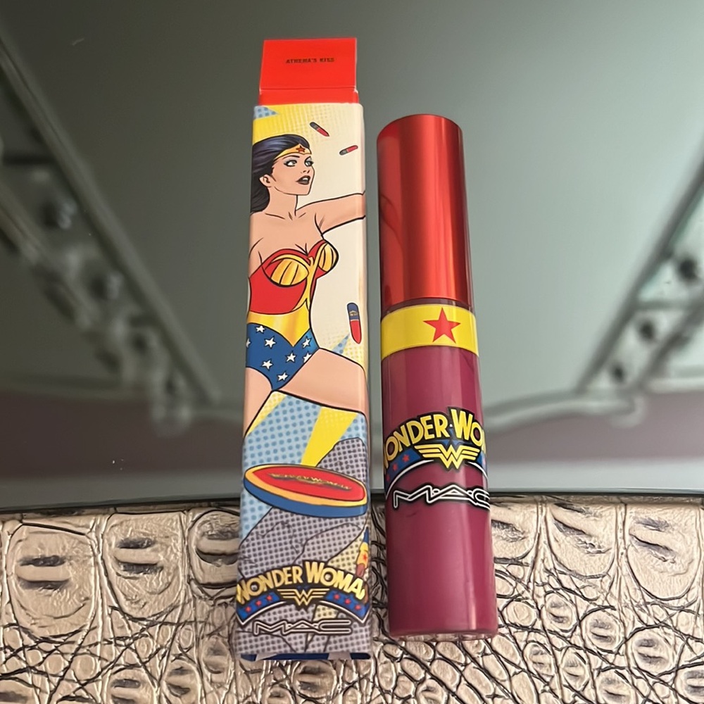 NIB! Mac Cosmetics Wonder Woman Collection Lipglass In Color Athena's Kiss.
